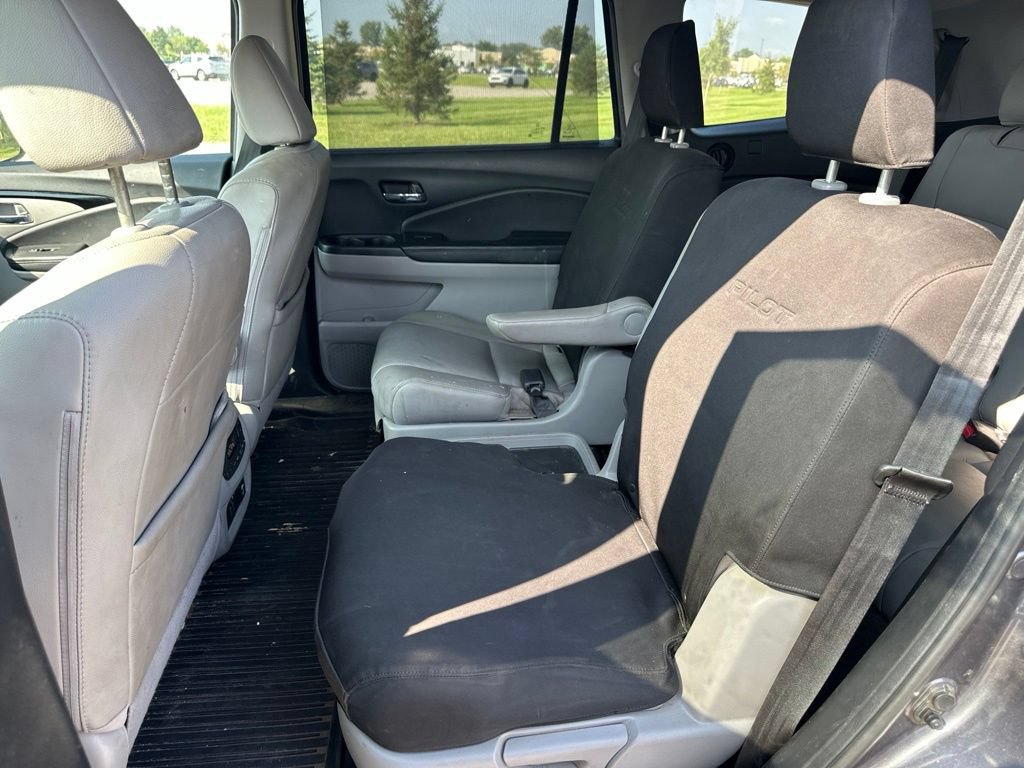 Used 2019 Honda Pilot Elite image 16
