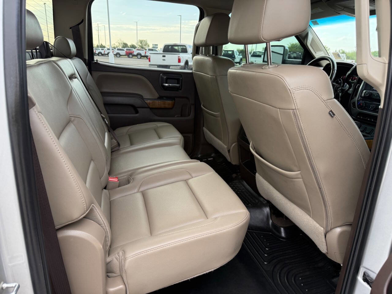 Used 2019 GMC Sierra 2500 SLT w/ Duramax Plus Package AWD/4WD image 29