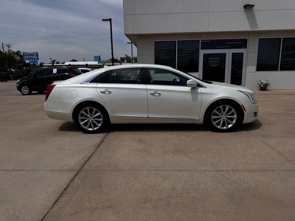 Used 2013 Cadillac XTS Premium AWD/4WD image 2