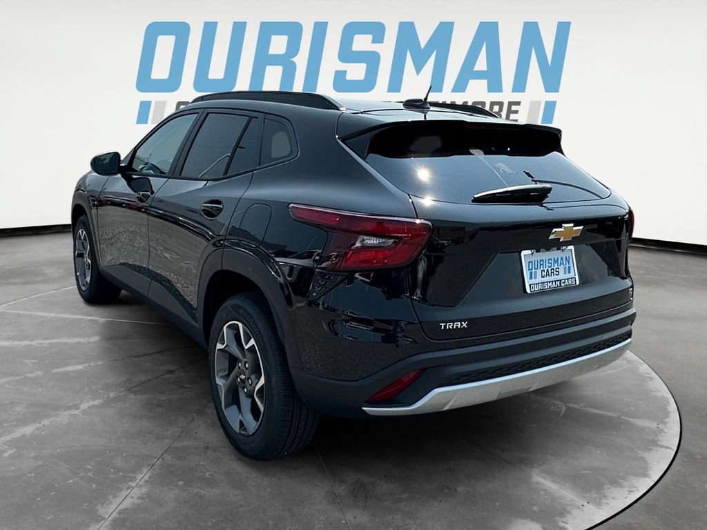 New 2026 Chevrolet Trax LT w/ LT Convenience Package FWD image 4