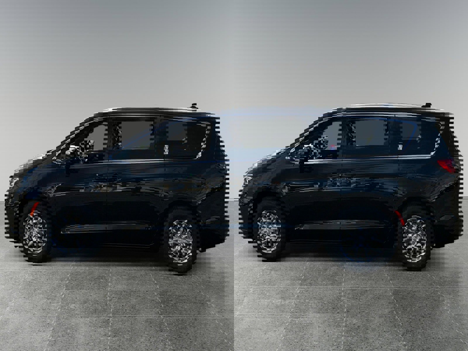 New 2026 Chrysler Pacifica Select image 2