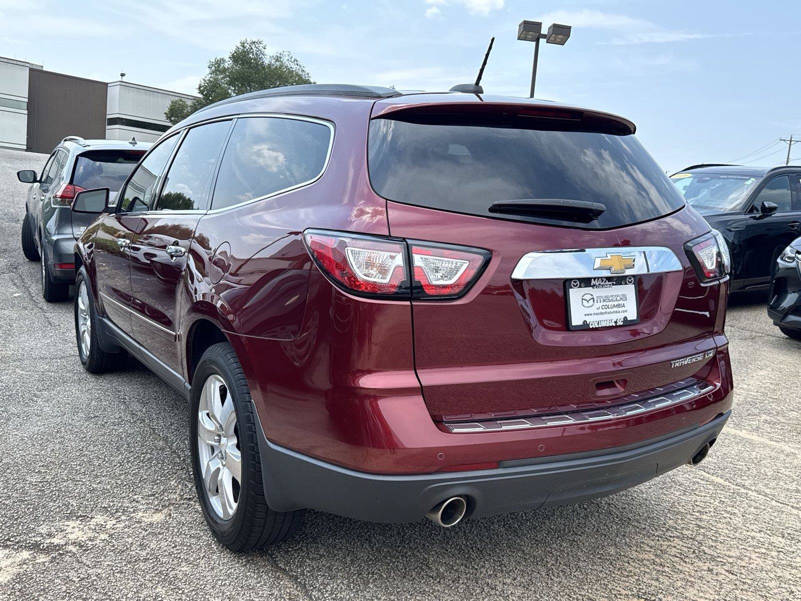 Used 2016 Chevrolet Traverse LTZ FWD image 5