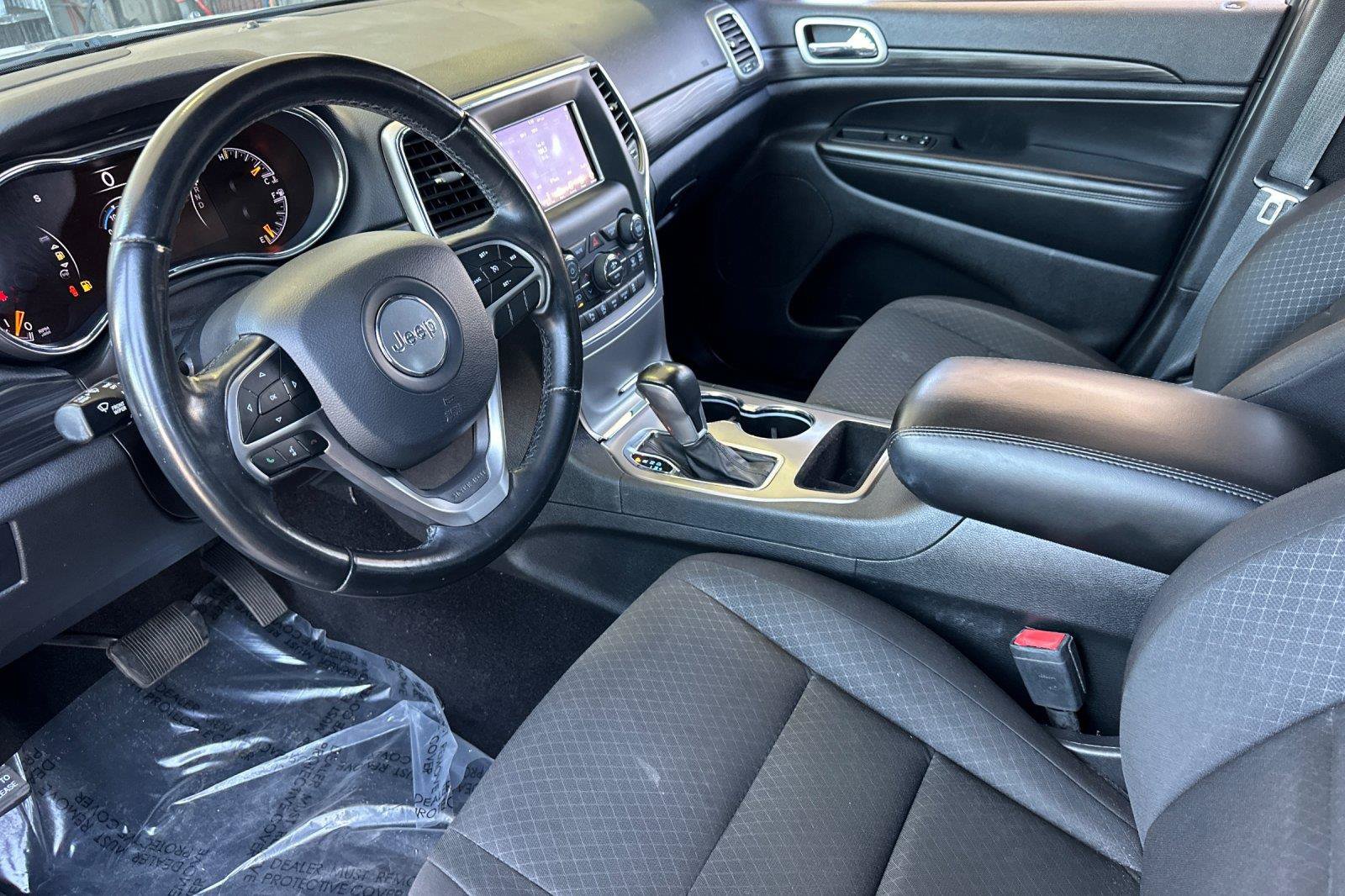 Used 2021 Jeep Grand Cherokee Laredo RWD image 10
