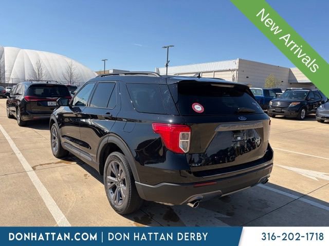 Used 2023 Ford Explorer XLT w/ Equipment Group 202A image 4