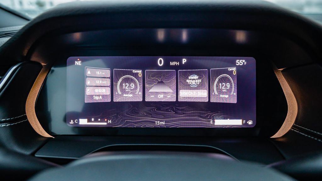 New 2025 Jeep Grand Cherokee Altitude image 24