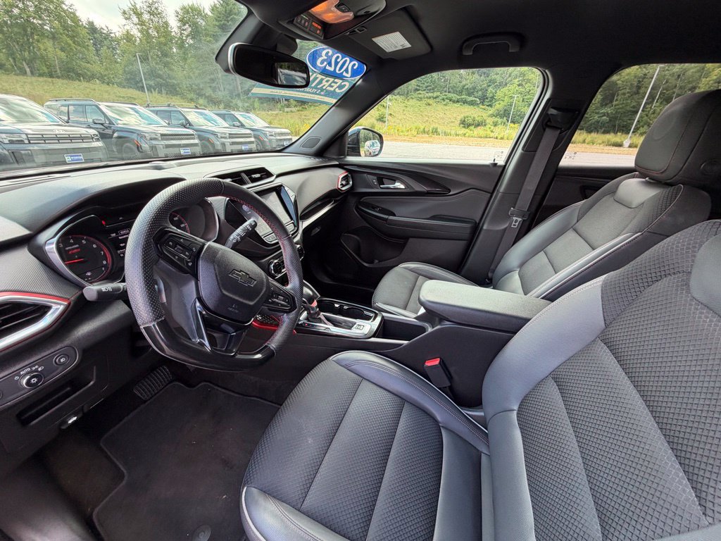Used 2023 Chevrolet TrailBlazer RS w/ Convenience Package AWD/4WD image 7