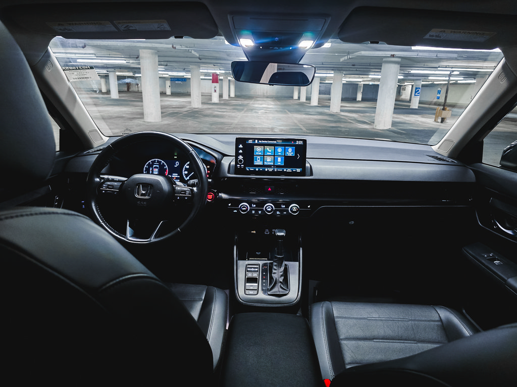 Used 2023 Honda CR-V EX-L image 3