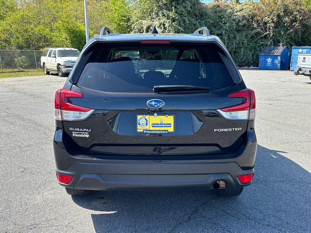 Used 2021 Subaru Forester Premium AWD/4WD image 25