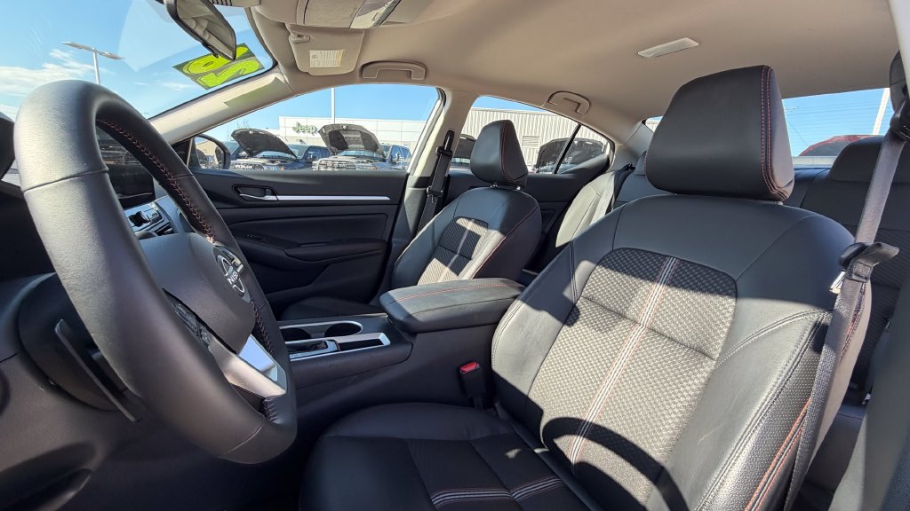 Used 2026 Nissan Altima 2.5 SR FWD image 19