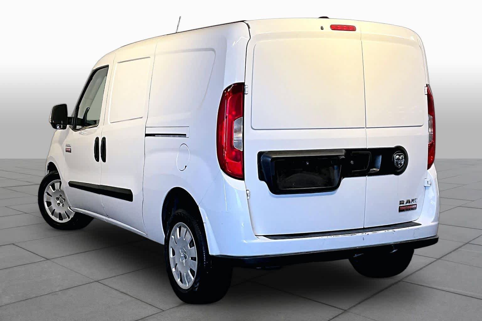 Used 2015 RAM ProMaster City Tradesman SLT FWD image 11