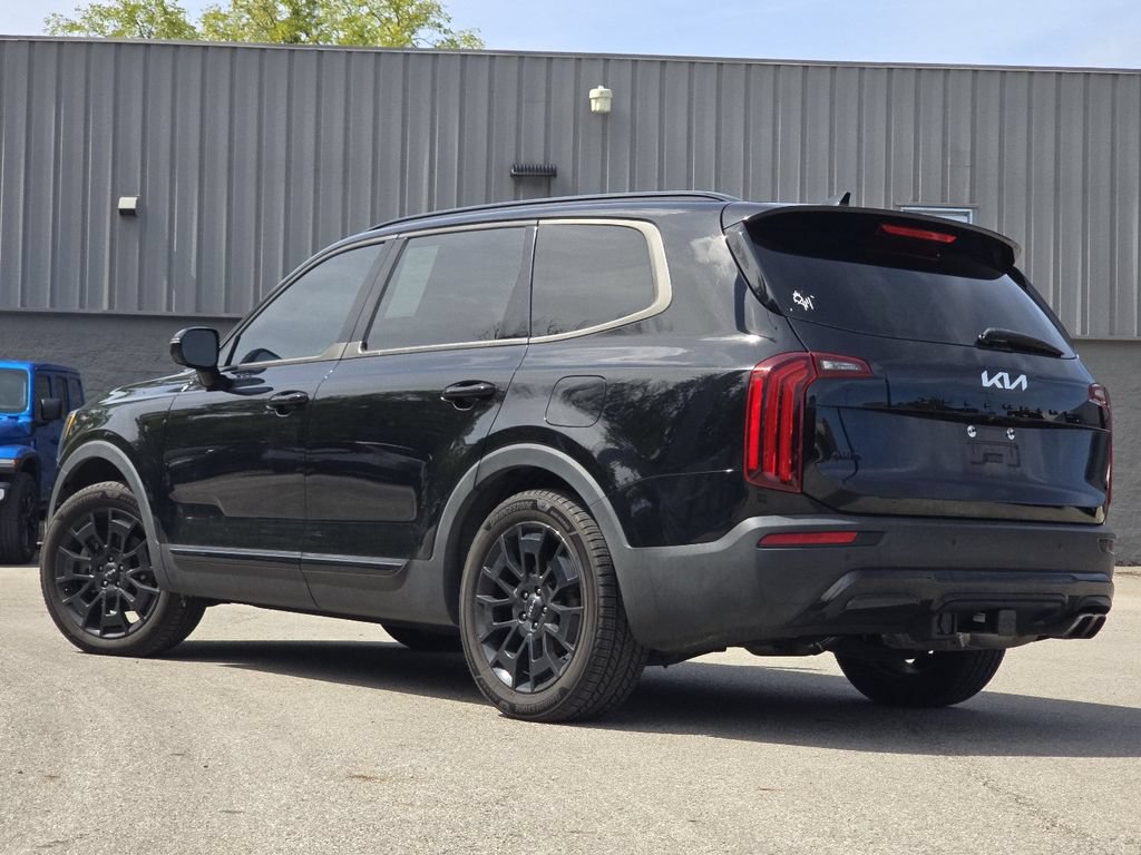 Used 2022 Kia Telluride SX w/ Nightfall Edition Package AWD/4WD image 16
