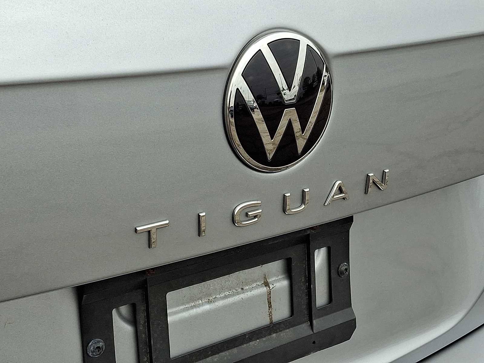 Used 2023 Volkswagen Tiguan S image 6