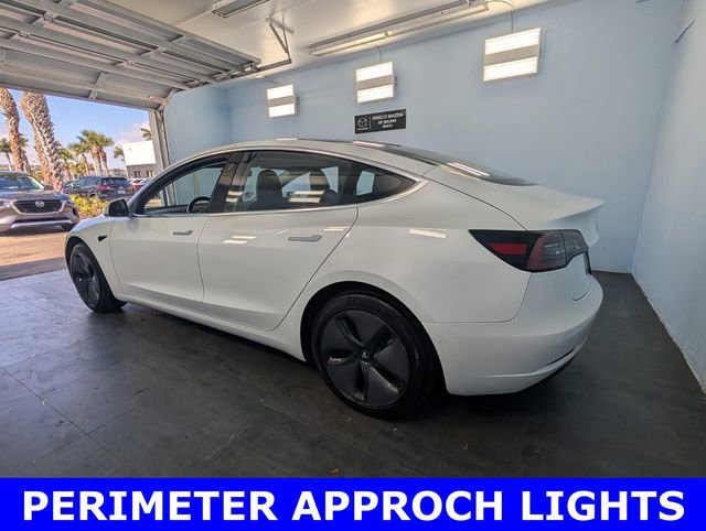 Used 2018 Tesla Model 3 Long Range image 9