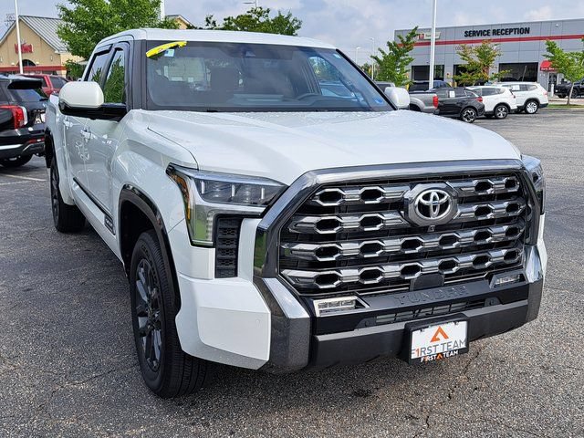Used 2025 Toyota Tundra Platinum AWD/4WD image 4