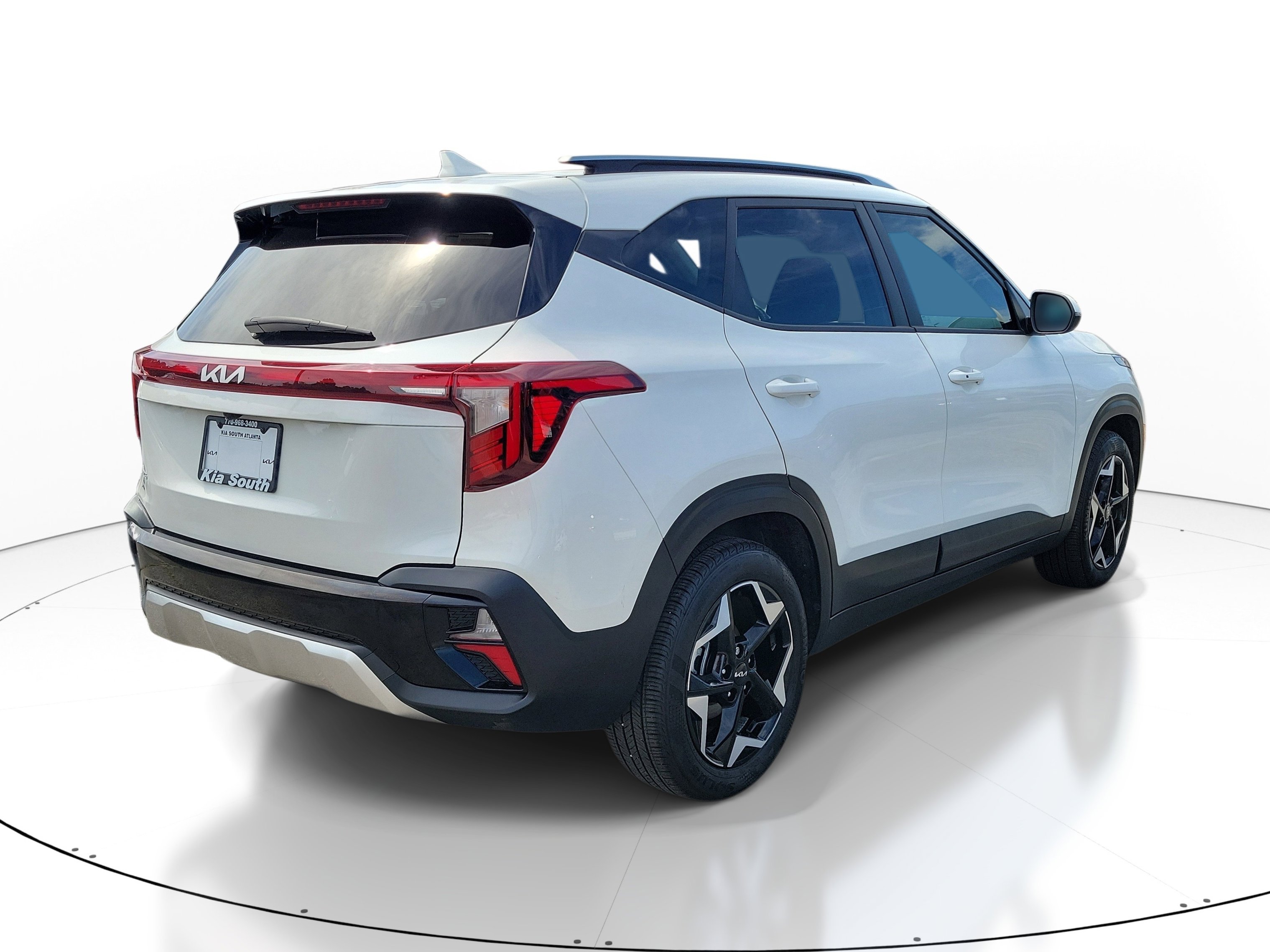 Used 2025 Kia Seltos S FWD image 6