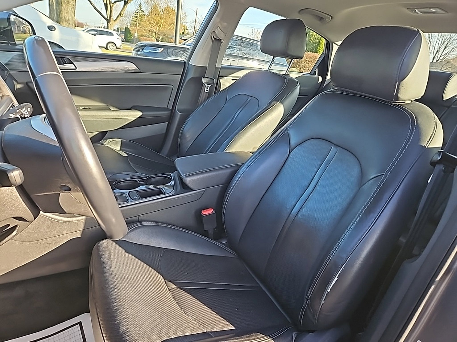 Used 2018 Hyundai Sonata Limited image 19