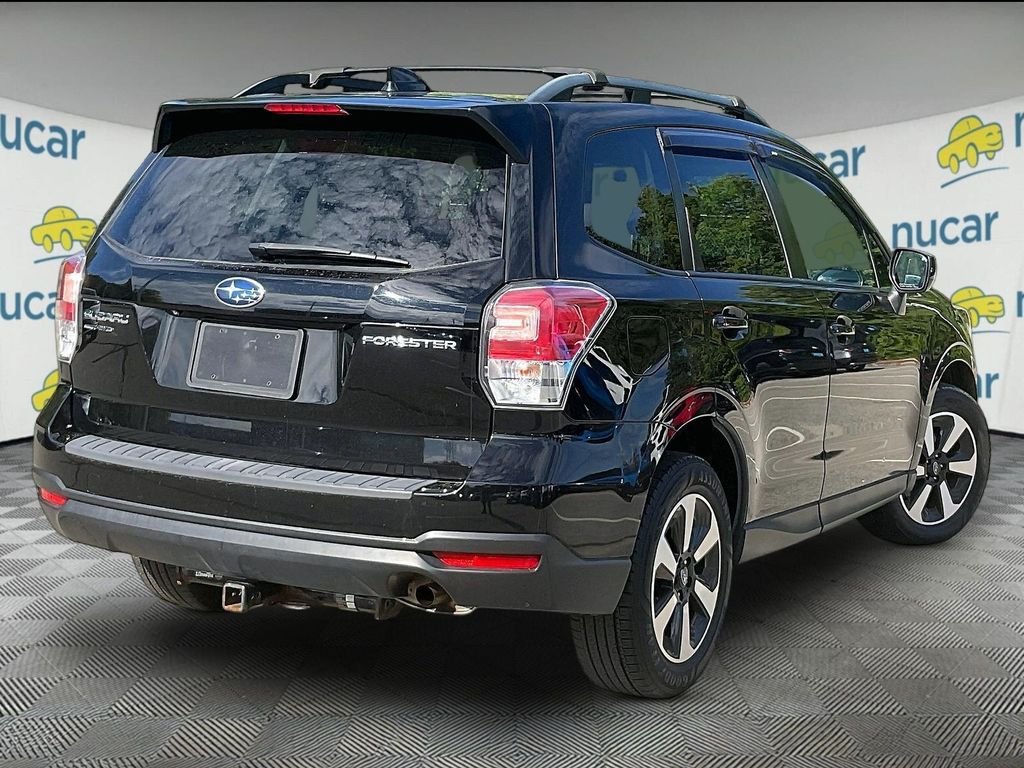 Used 2018 Subaru Forester 2.5i Premium w/ All-Weather Package AWD/4WD image 6