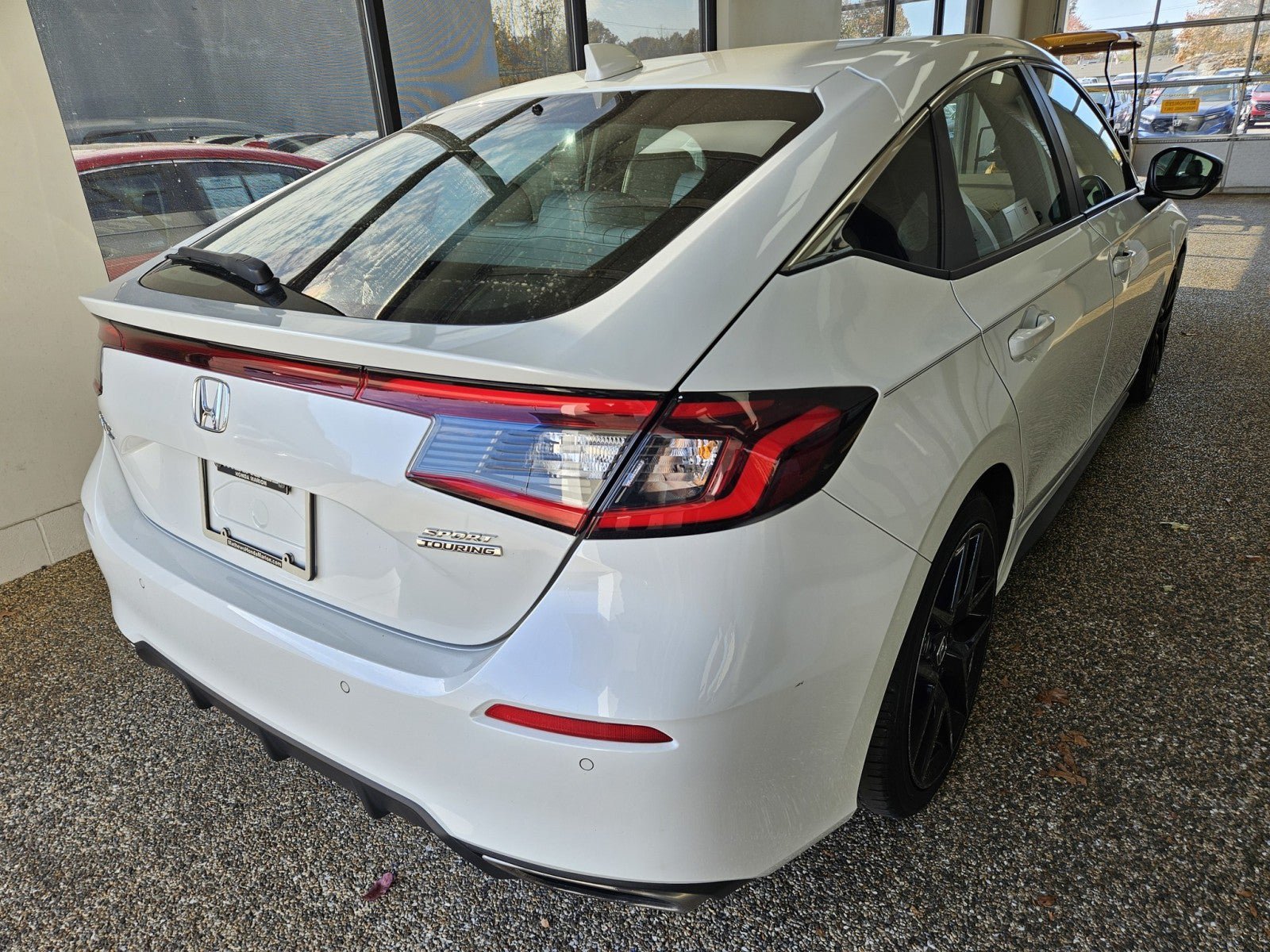 Used 2023 Honda Civic Sport Touring image 2