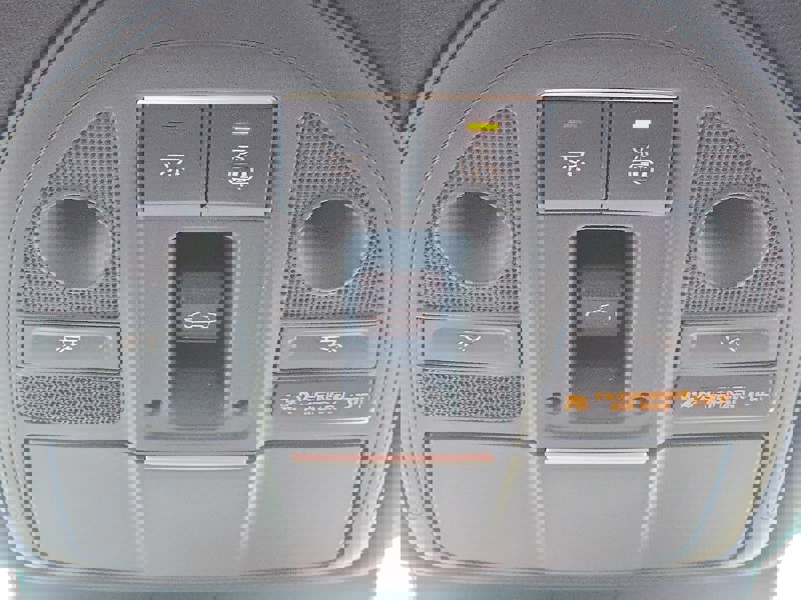 Used 2023 Genesis G70 2.0T w/ Sport Prestige Package image 21