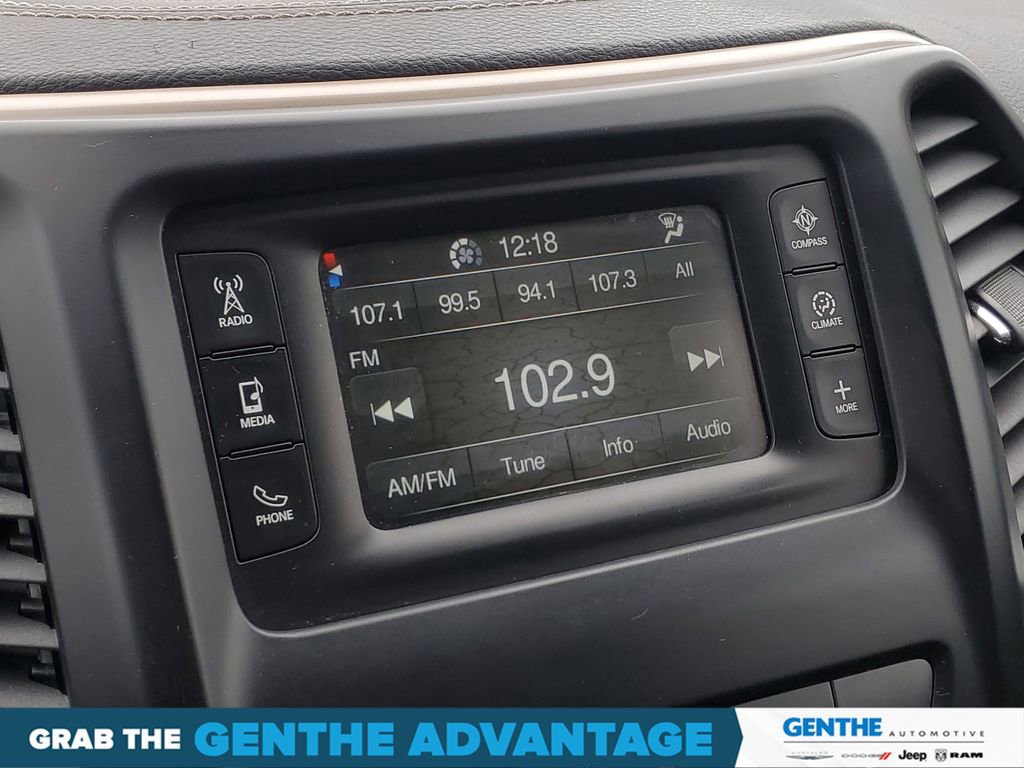 Used 2014 Jeep Cherokee Latitude AWD/4WD image 17