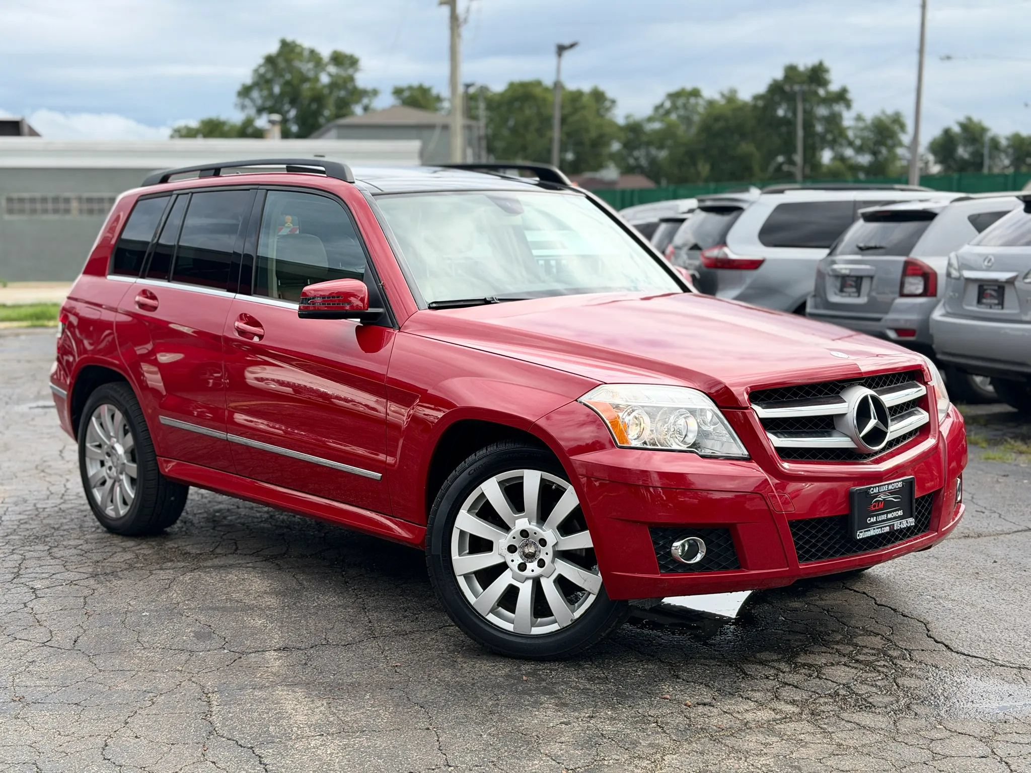 Used 2011 Mercedes-Benz GLK 350 4MATIC image 3