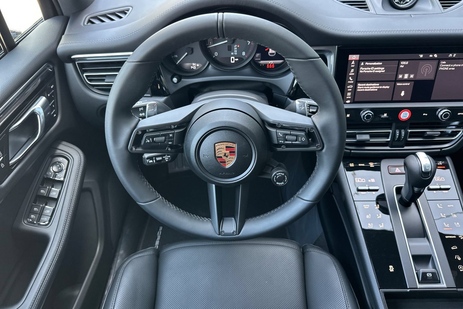 New 2026 Porsche Macan AWD/4WD image 16