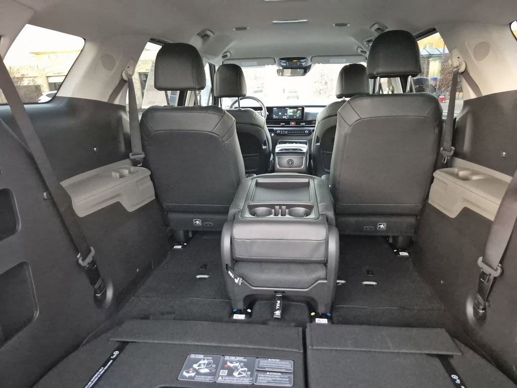 New 2026 Kia Carnival LXS image 13