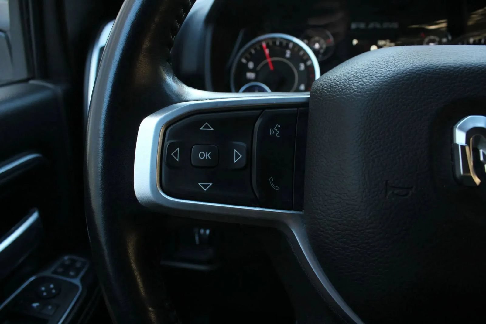 Used 2024 RAM 2500 Big Horn AWD/4WD image 28