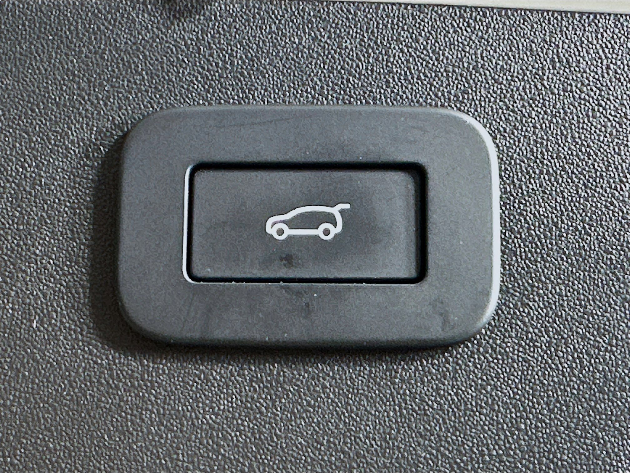 Used 2024 Jaguar E-PACE R-Dynamic SE image 30