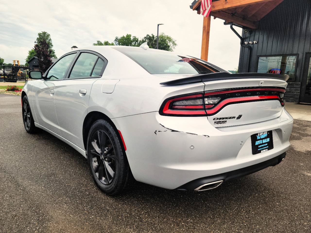 Used 2022 Dodge Charger SXT w/ Driver Convenience Group AWD/4WD image 6