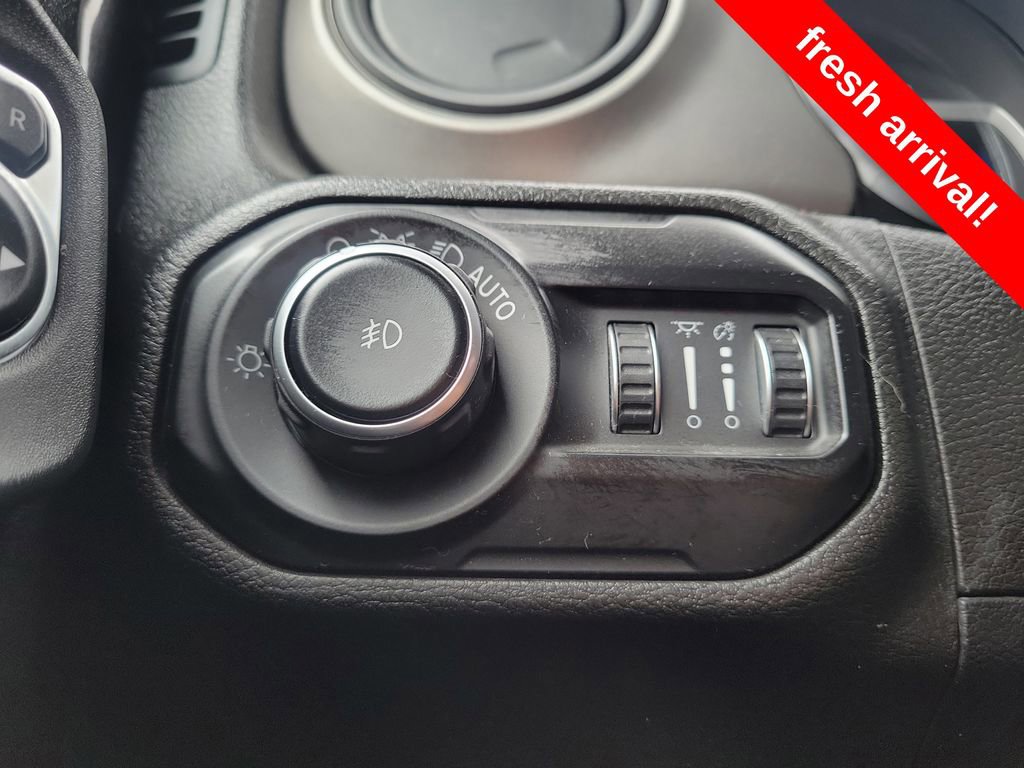 Certified 2020 Jeep Wrangler Sport image 21