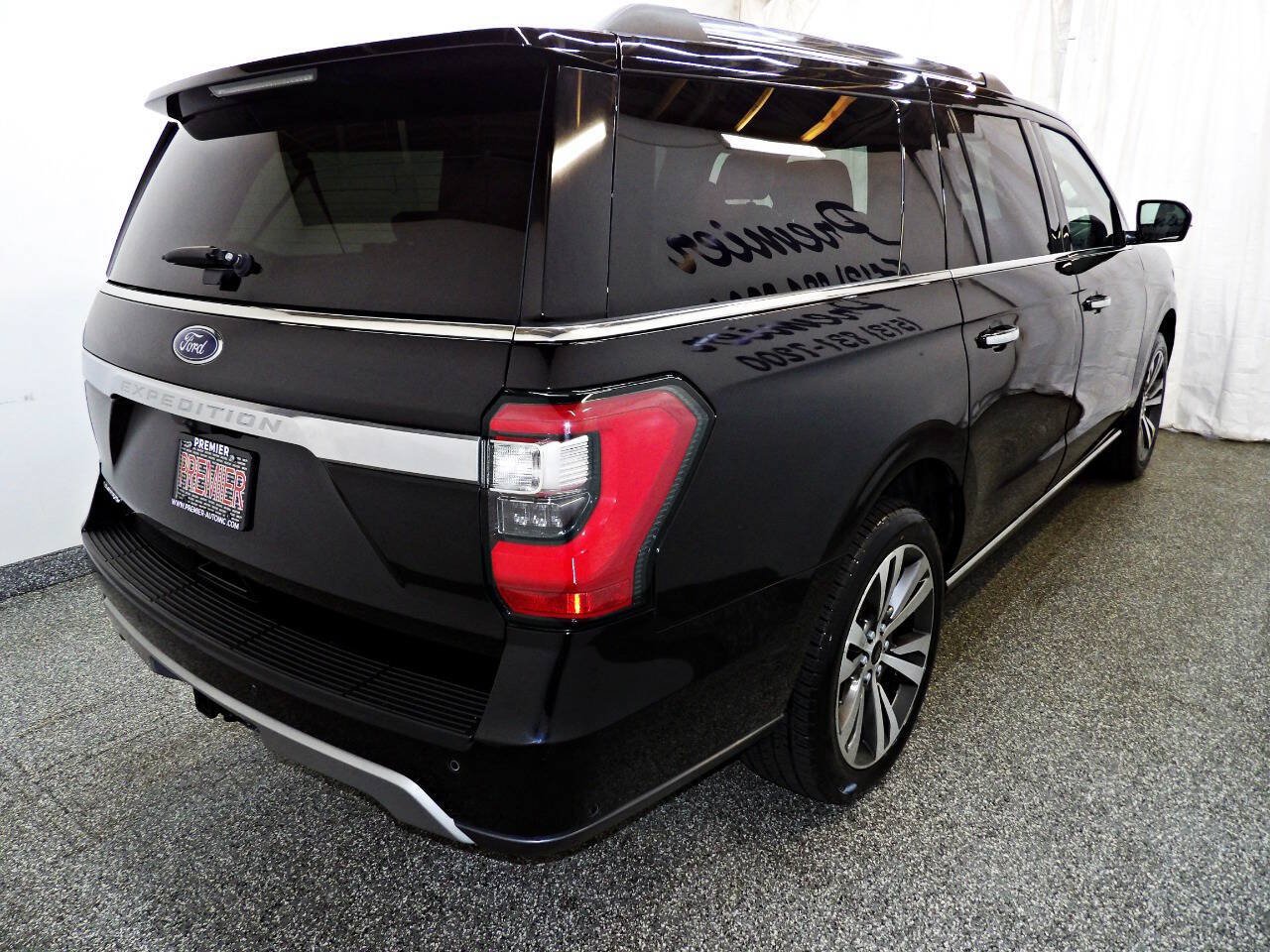 Used 2020 Ford Expedition Max Limited AWD/4WD image 5