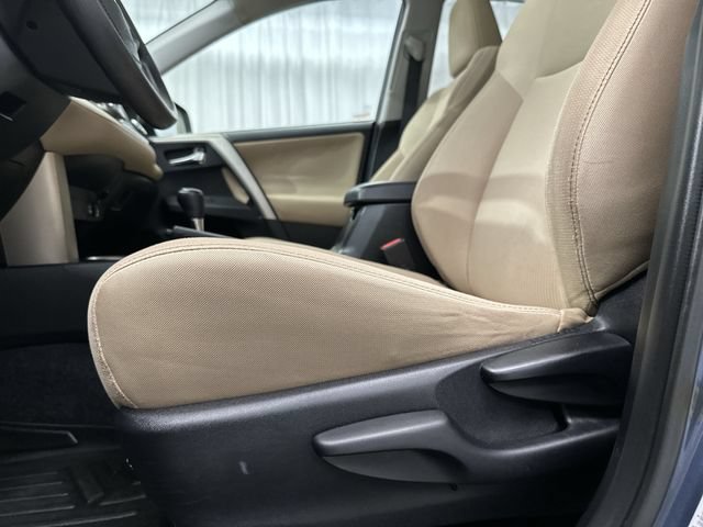 Used 2014 Toyota RAV4 XLE AWD/4WD image 18
