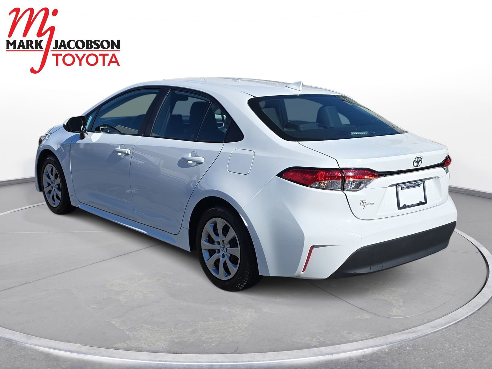 Used 2023 Toyota Corolla LE image 11