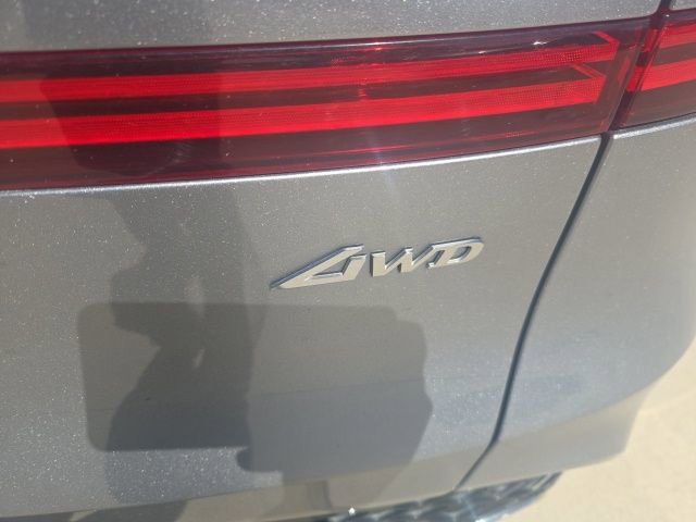 Used 2025 Genesis GV70 2.5T image 7