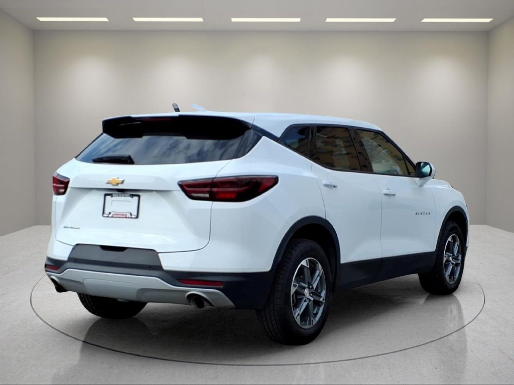 Certified 2025 Chevrolet Blazer LT w/ Driver Confidence Package FWD image 22