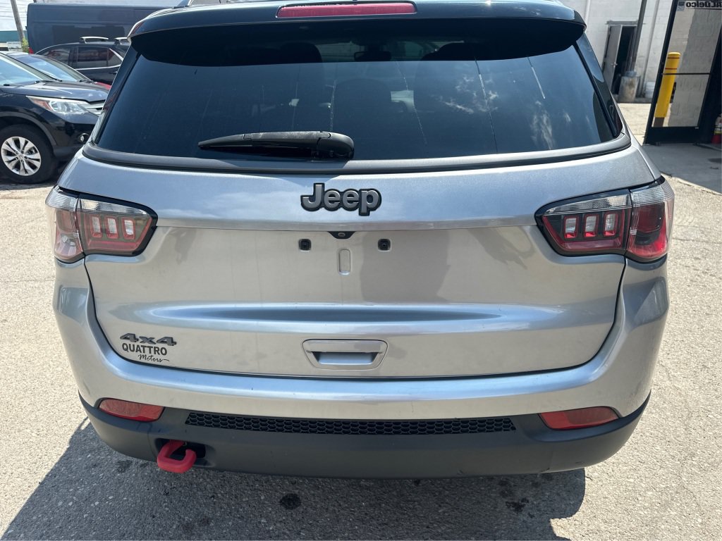 Used 2019 Jeep Compass Trailhawk AWD/4WD image 14