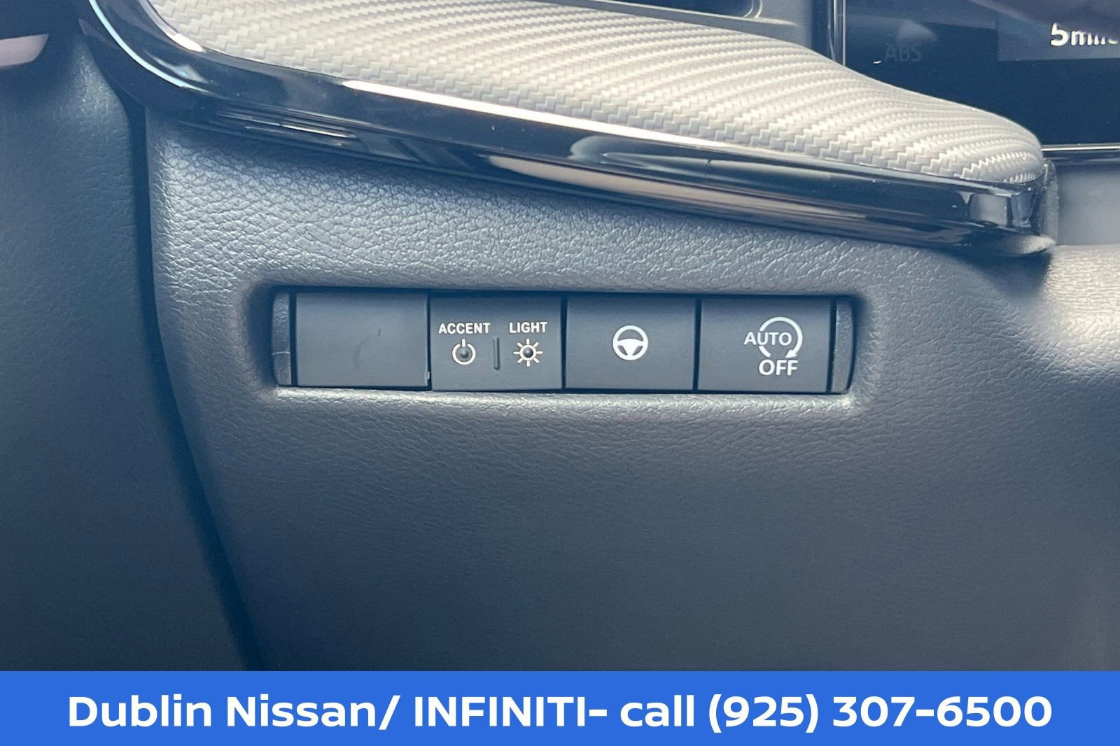 New 2026 Nissan Kicks SR w/ Illumination Package FWD image 31