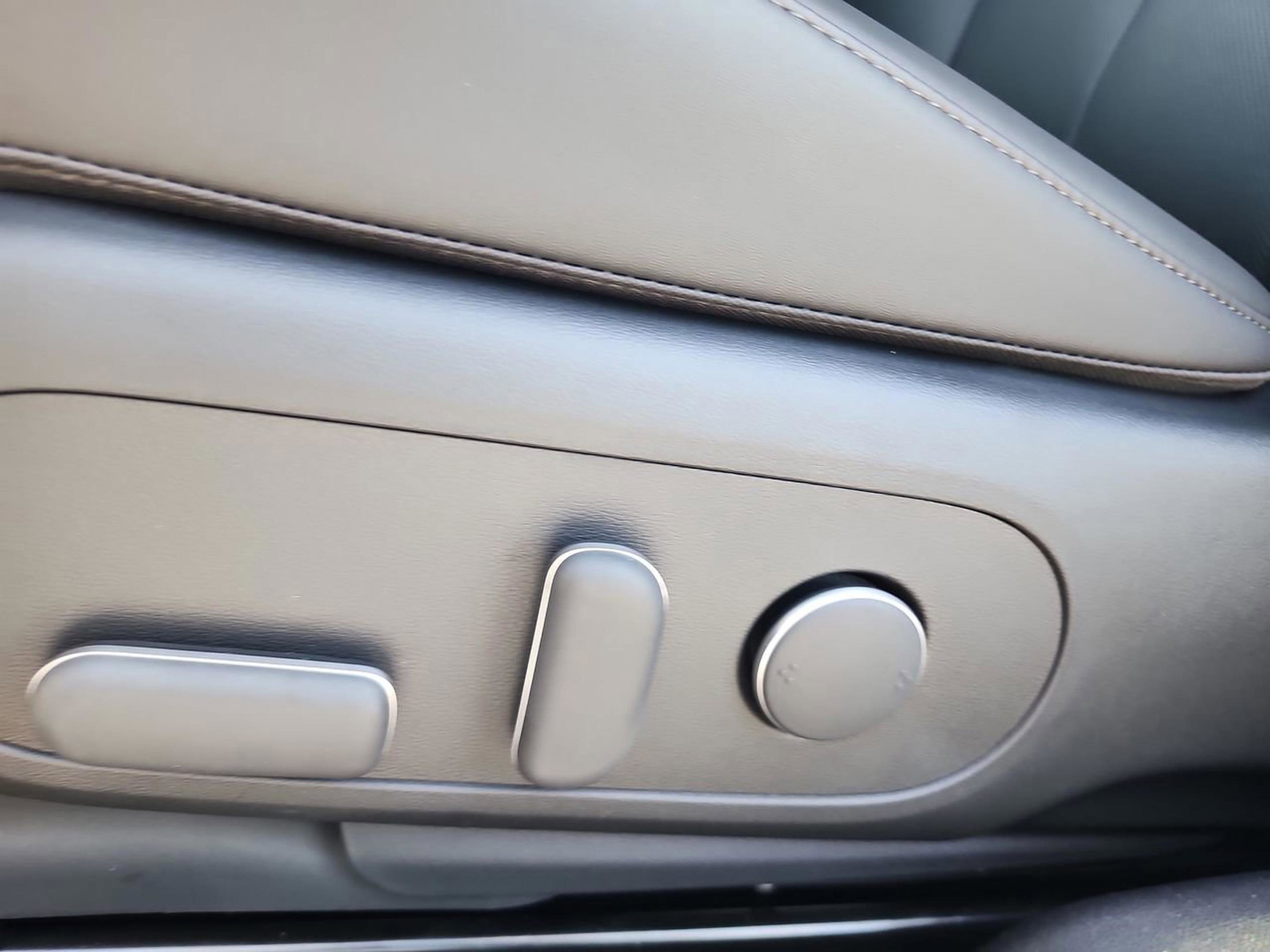 New 2026 Hyundai Ioniq 5 SEL image 13