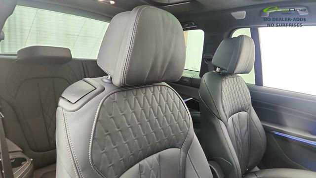 Used 2024 BMW X7 xDrive40i w/ Executive Package AWD/4WD image 26