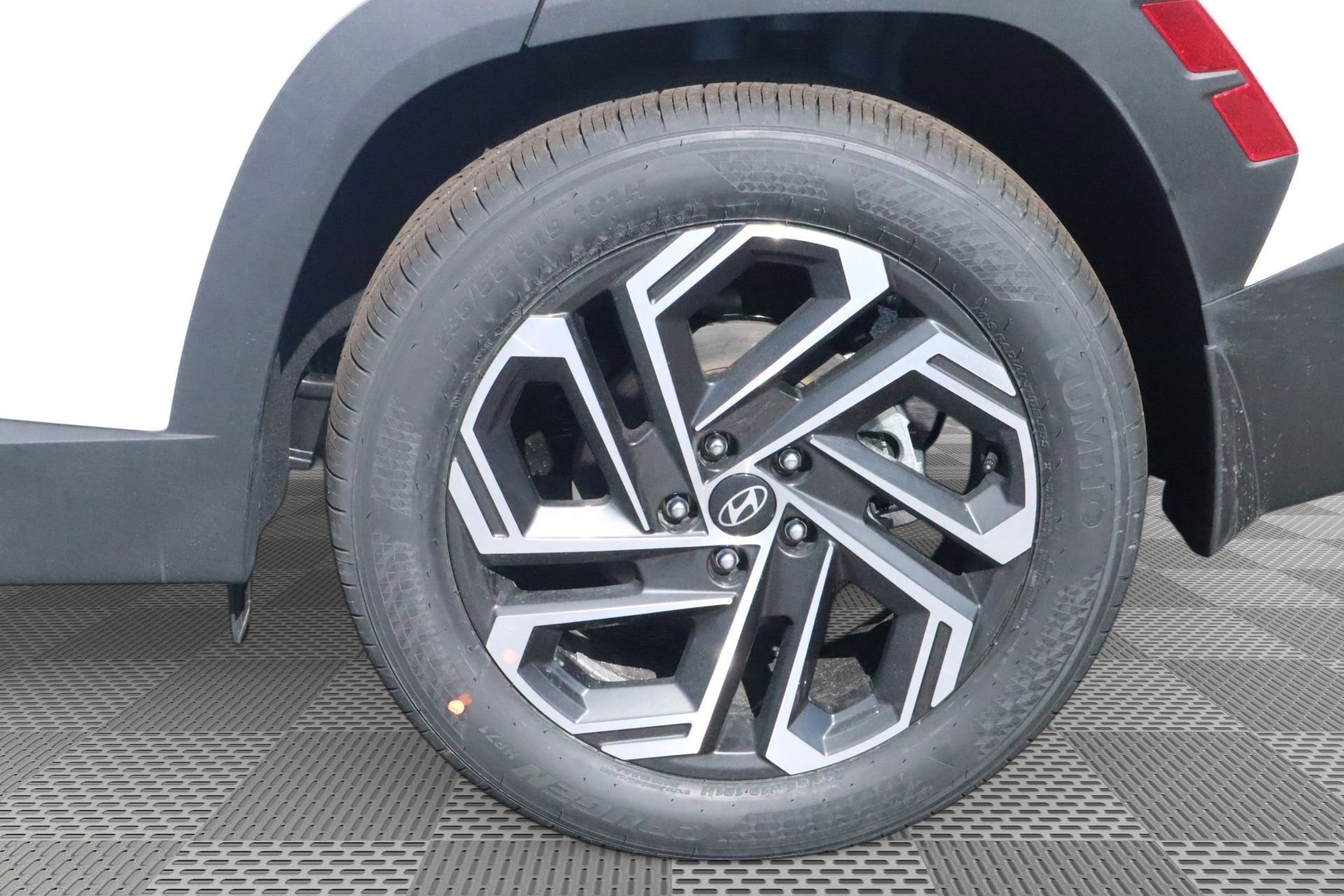 New 2026 Hyundai Tucson Limited image 5