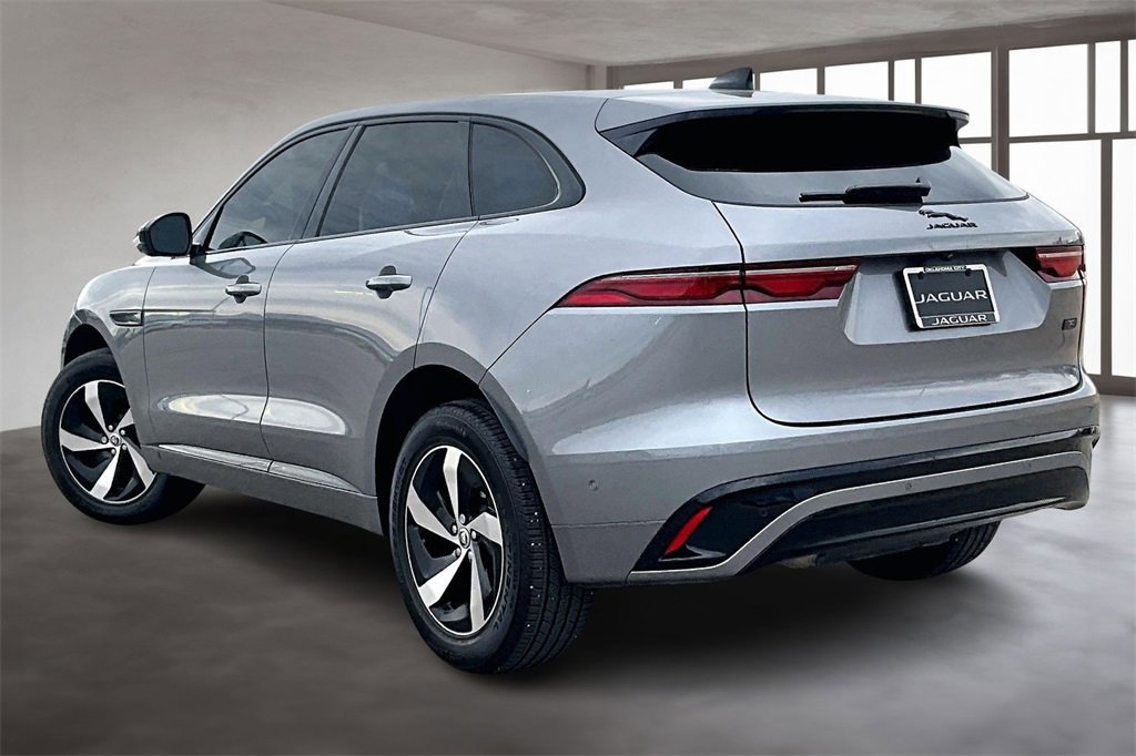 Used 2026 Jaguar F-PACE R-Dynamic S image 11