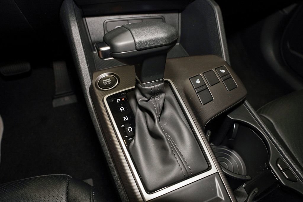 New 2026 Kia Sportage EX FWD image 18