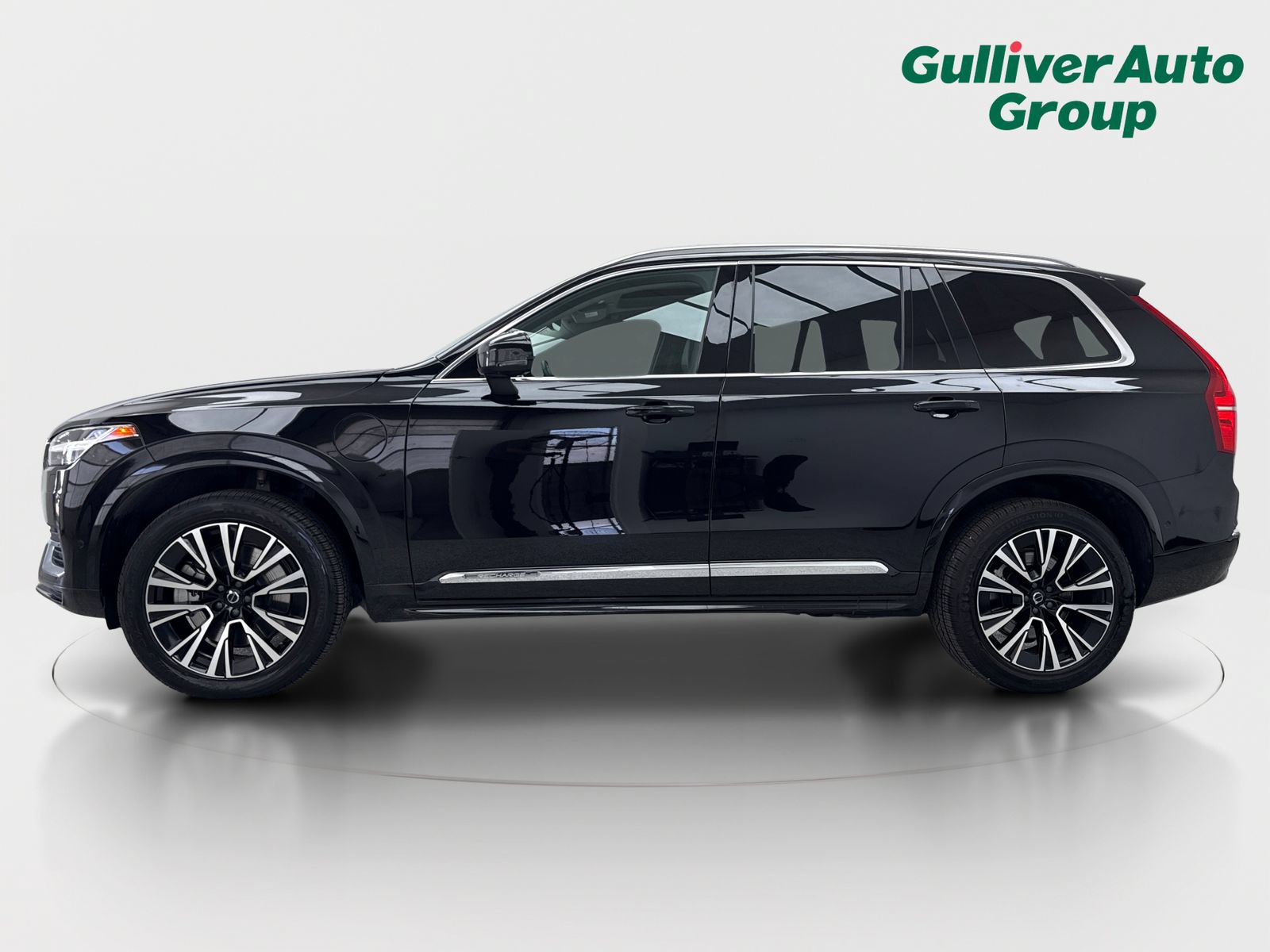 Used 2023 Volvo XC90 T8 Plus AWD/4WD image 3