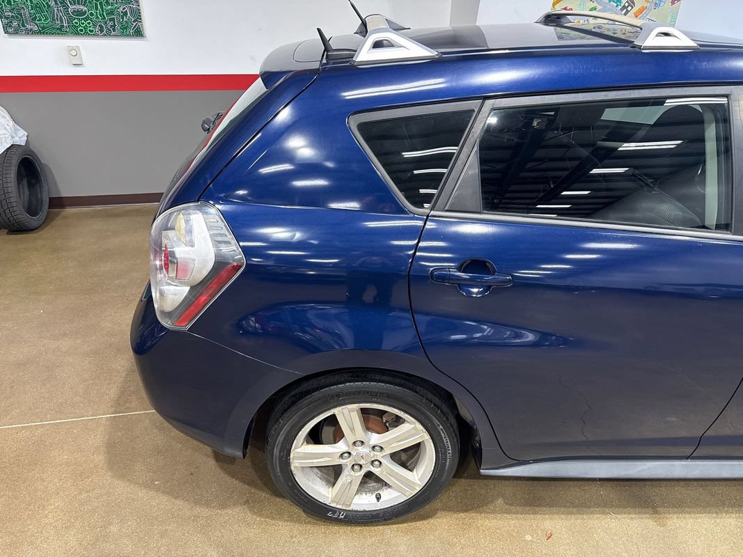 Used 2010 Pontiac Vibe AWD w/ Sun And Sound Package image 30