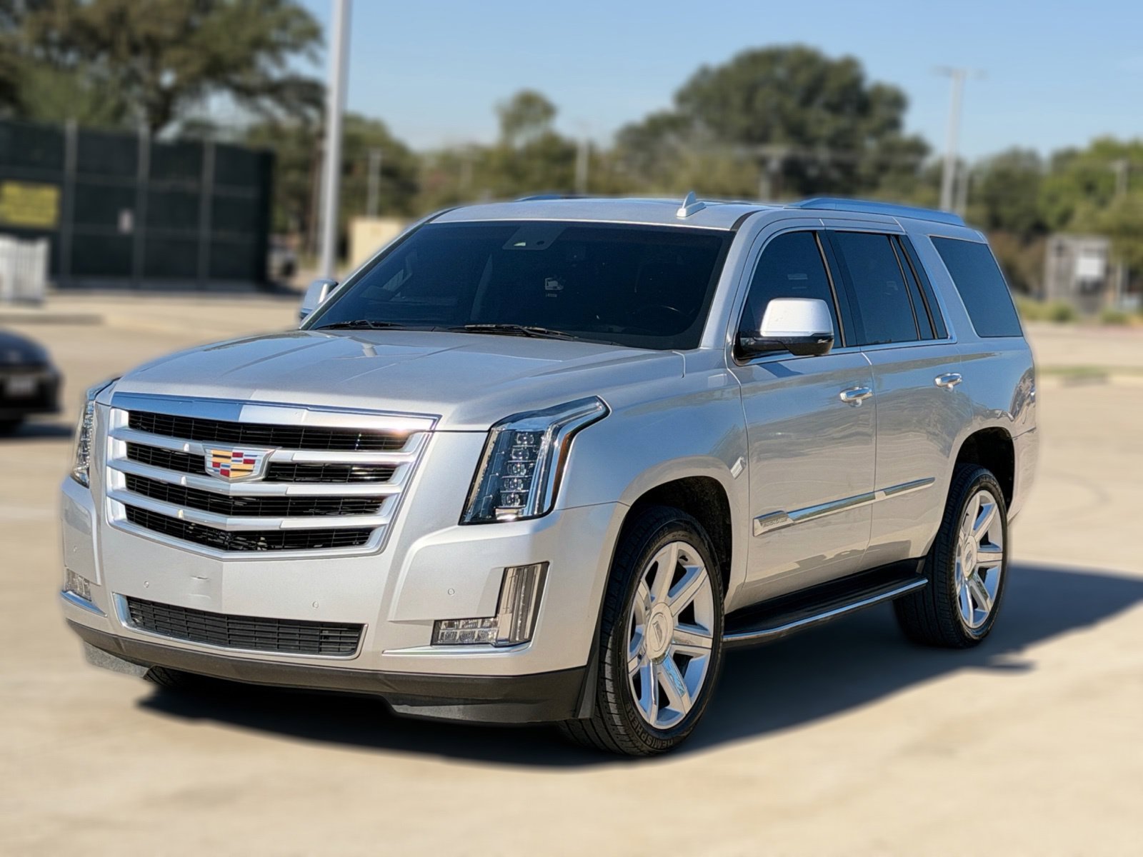 Used 2016 Cadillac Escalade Luxury AWD/4WD image 4