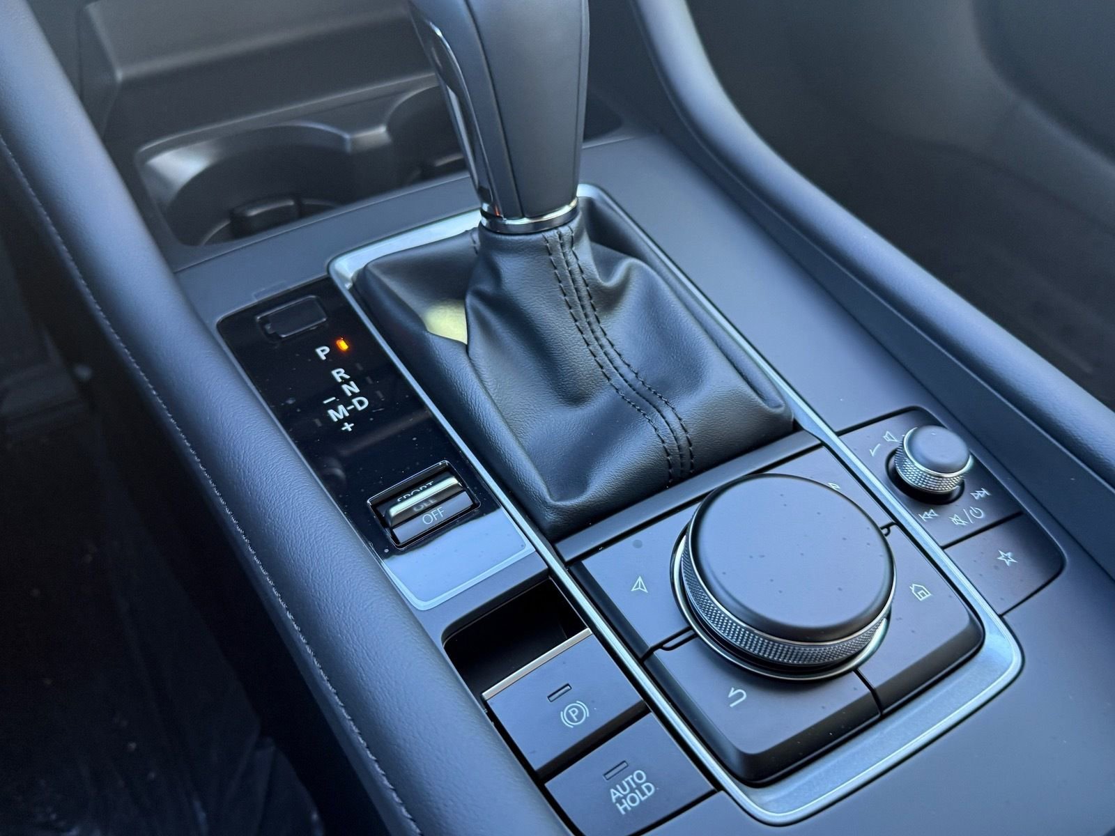 New 2026 MAZDA MAZDA3 2.5 S Sedan w/ Preferred Pkg image 21