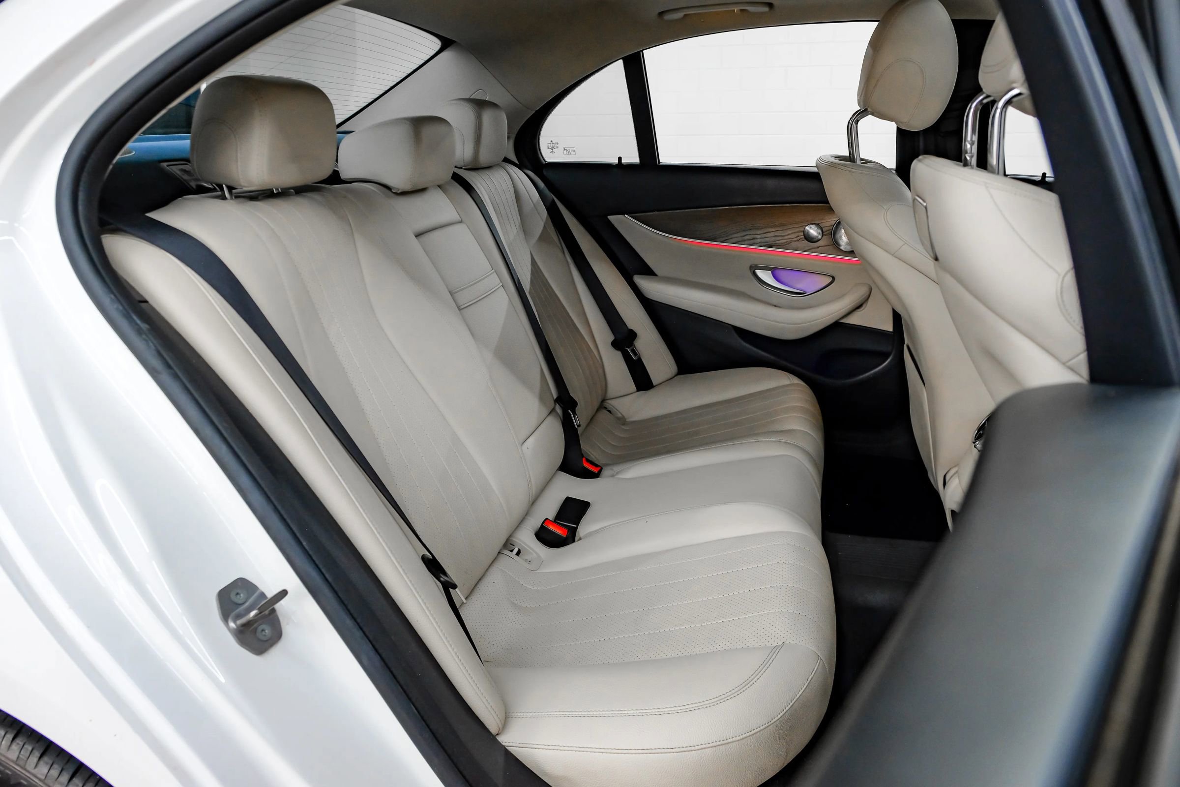 Used 2018 Mercedes-Benz E 300 w/ Premium 1 Package image 43