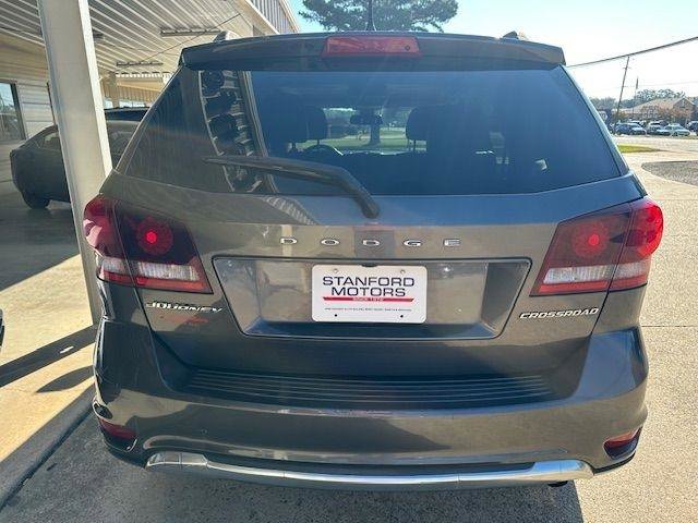 Used 2019 Dodge Journey Crossroad w/ Mopar All Weather Group FWD image 7