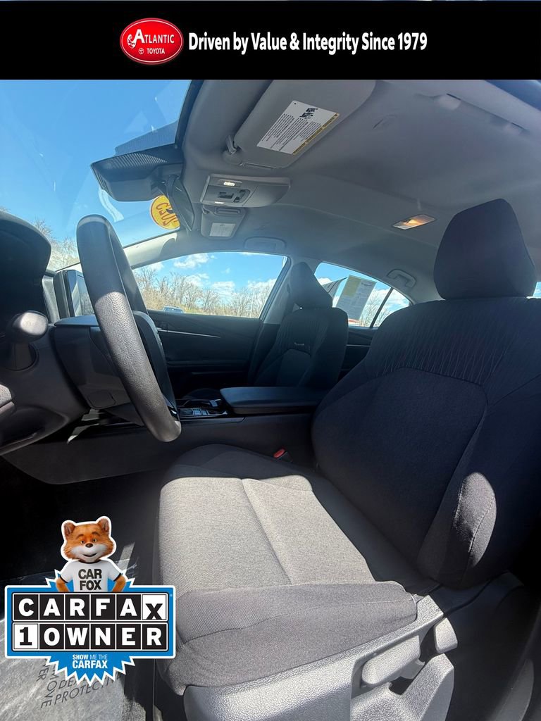 Used 2025 Toyota Camry LE FWD image 1